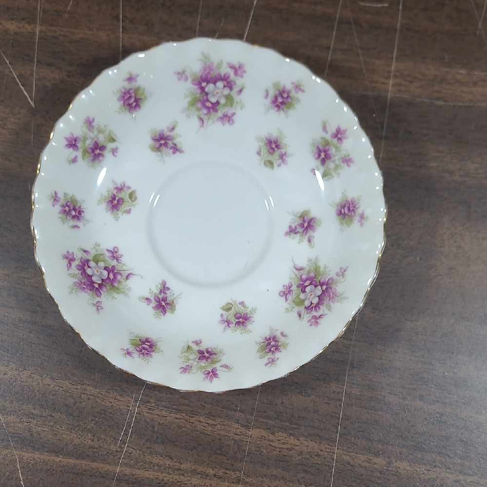 Royal Albert Sweet Violets SAUCER ONLY Bone China